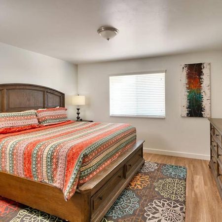 מואב 6H Spacious Redcliff Condo, Pool & Hot Tub מראה חיצוני תמונה
