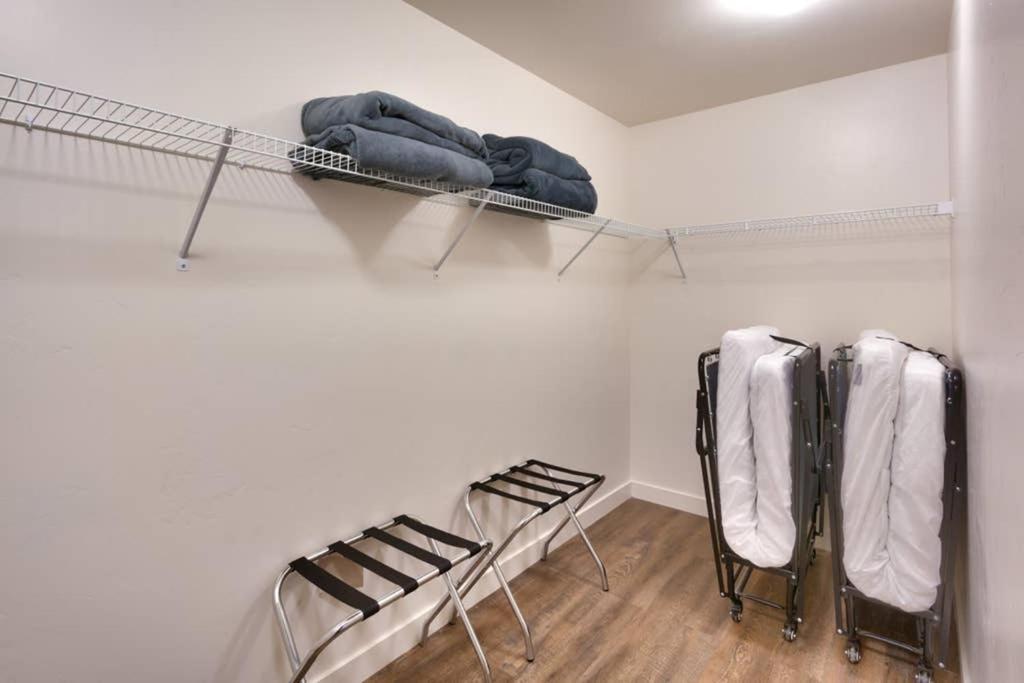 מואב 6H Spacious Redcliff Condo, Pool & Hot Tub מראה חיצוני תמונה